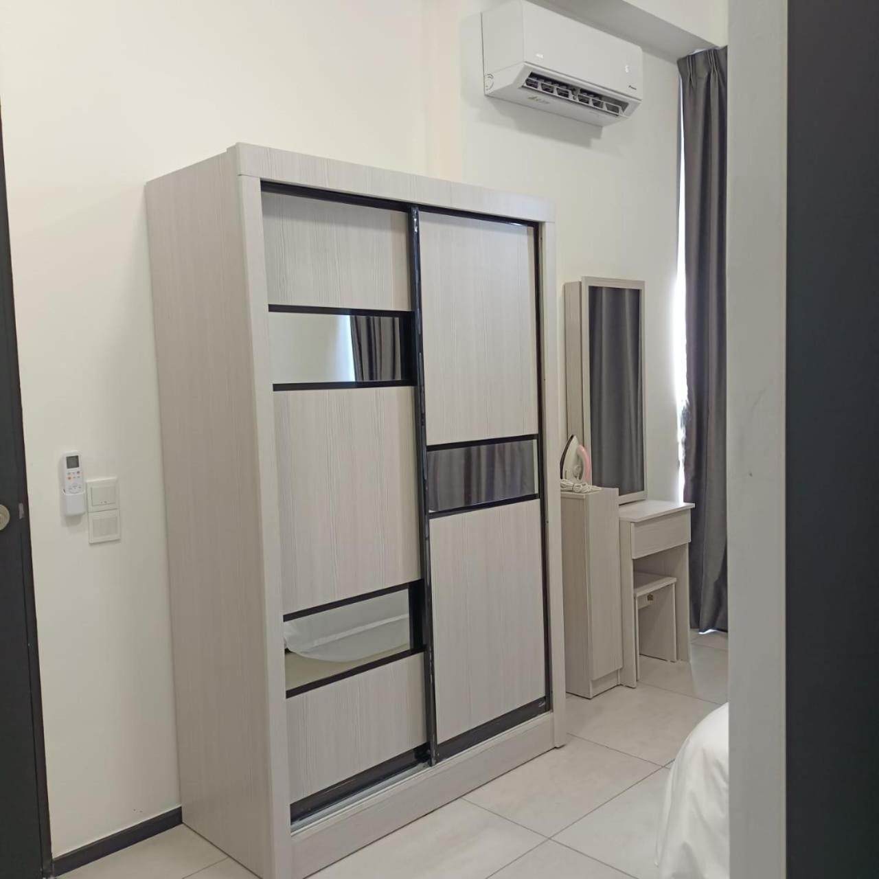 Urban Georgetown Penang - Affordable-cozy & Luxury - High-floor With Spectacular Sea And Penang Bridge View *