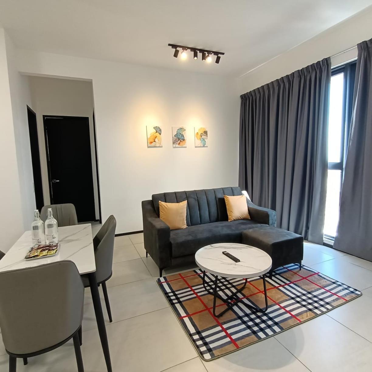 Apartment Urban Georgetown Penang - Affordable-cozy & Luxury - High-floor With Spectacular Sea And Penang Bridge View Jelutong