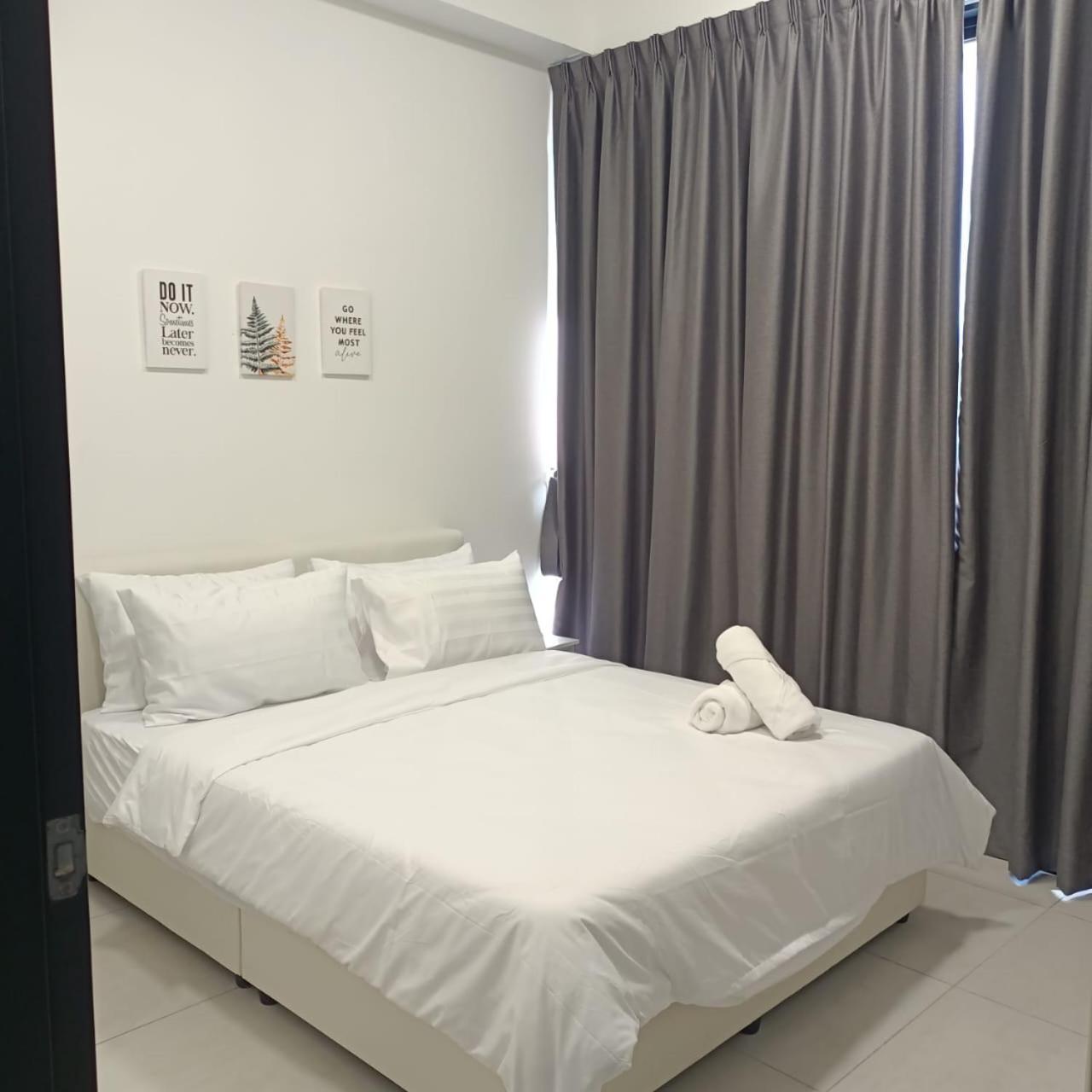 Urban Georgetown Penang - Affordable-cozy & Luxury - High-floor With Spectacular Sea And Penang Bridge View *