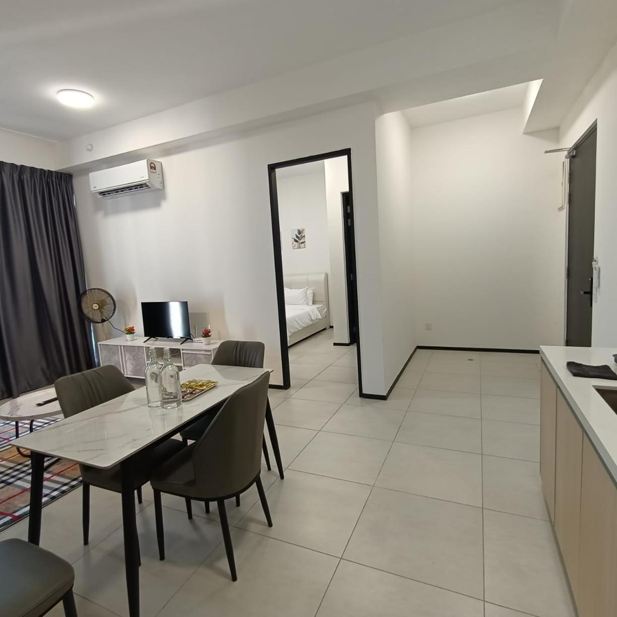 Urban Georgetown Penang - Affordable-cozy & Luxury - High-floor With Spectacular Sea And Penang Bridge View Apartment