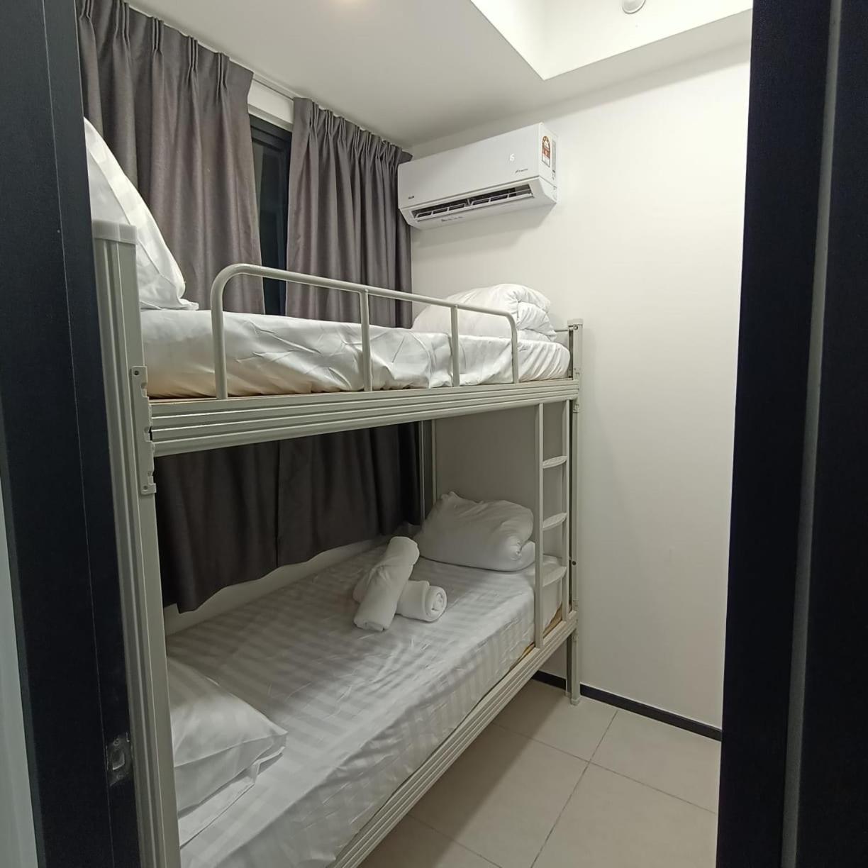 Urban Georgetown Penang - Affordable-cozy & Luxury - High-floor With Spectacular Sea And Penang Bridge View Jelutong