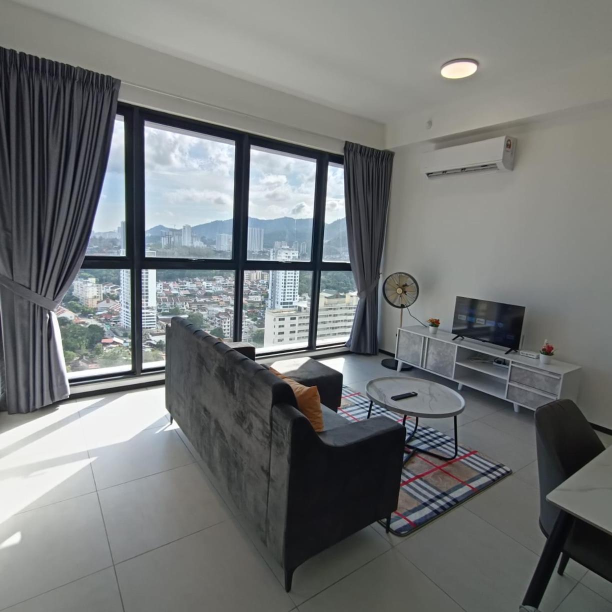 Urban Georgetown Penang - Affordable-cozy & Luxury - High-floor With Spectacular Sea And Penang Bridge View