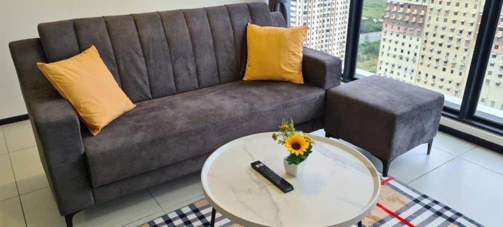 Urban Georgetown Penang - Affordable-cozy & Luxury - High-floor With Spectacular Sea And Penang Bridge View *